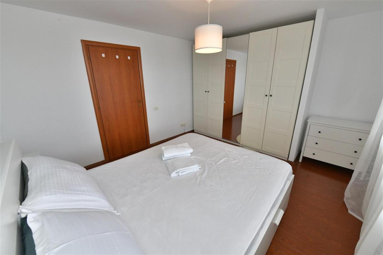 Apartament Lux 1 Mai Pod Бухарест Экстерьер фото